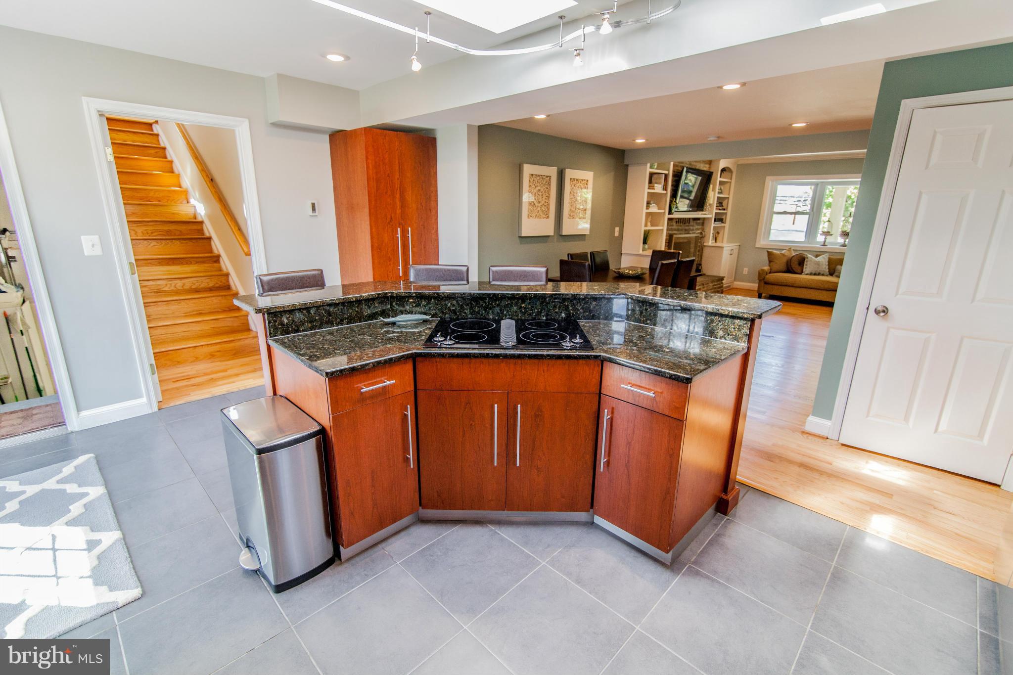 5924 Griffith Road Gaithersburg, MD 20882 - Photo 10 of 30 Kitchen