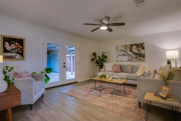 $275,000 | 914 Meadow Mead Drive, Allen, TX 75002