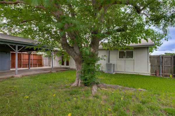 $275,000 | 914 Meadow Mead Drive, Allen, TX 75002