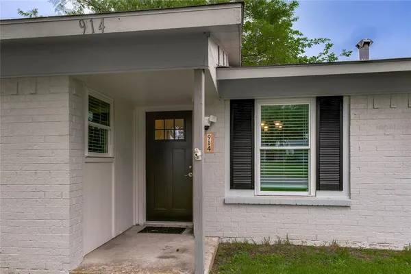 $275,000 | 914 Meadow Mead Drive, Allen, TX 75002