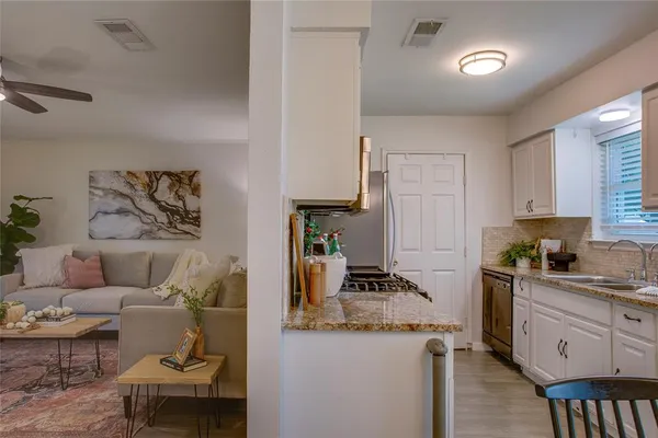 $275,000 | 914 Meadow Mead Drive, Allen, TX 75002