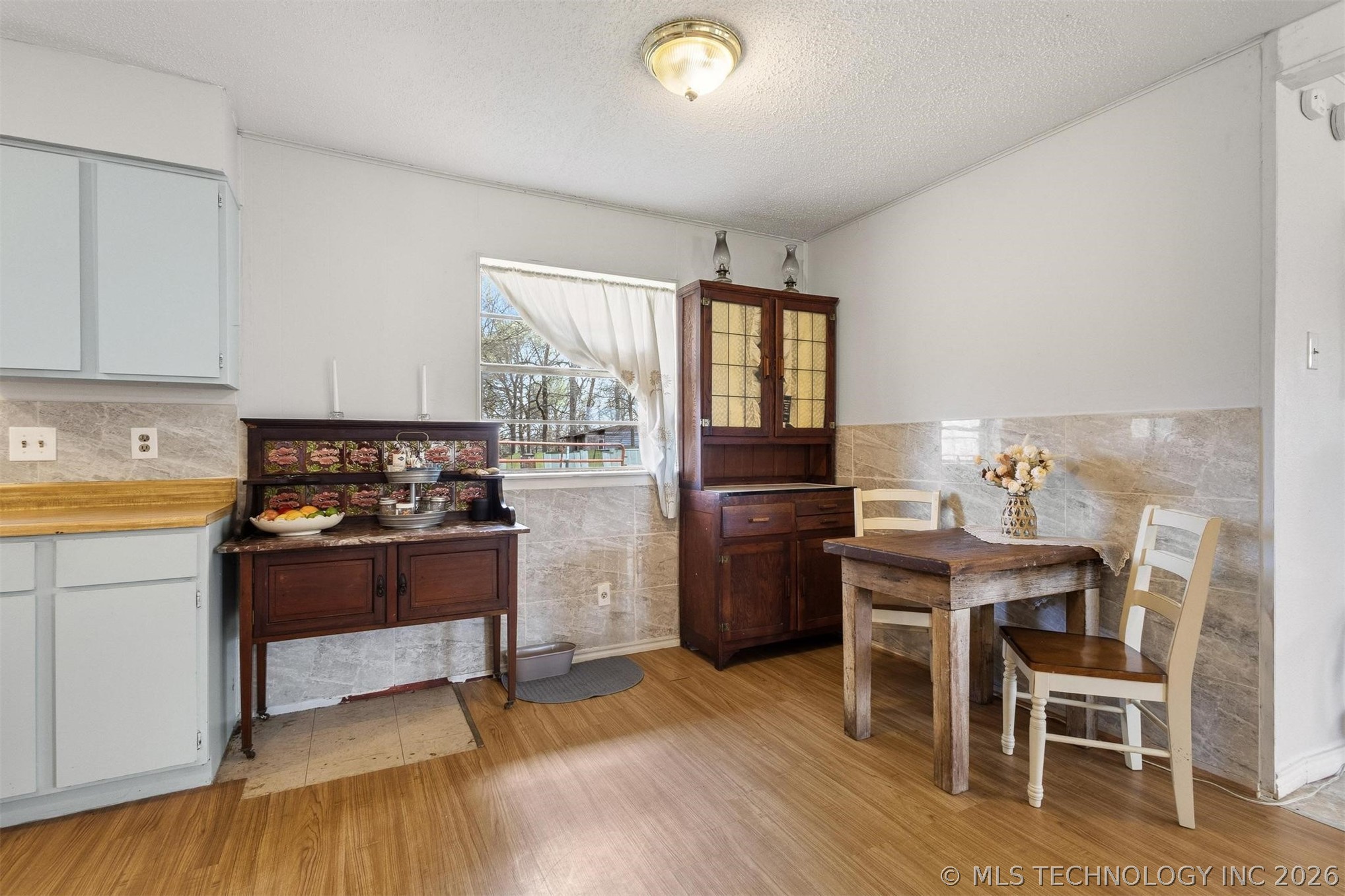 2628 East 2064 Road Hugo, OK 74743 - Photo 15 of 40 Eat-in kitchen