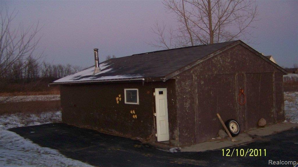 11320 Bryce Road Emmett, MI 48022 - Photo 2 of 16 100_3440.JPG