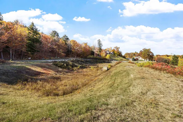 $769,000 | 11 13/a High Point Drive, Unit LOT 10, Alton Bay, NH 03810