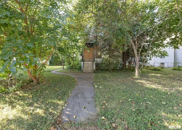 $39,900 | 537 6th Avenue South, Clinton, IA 52732