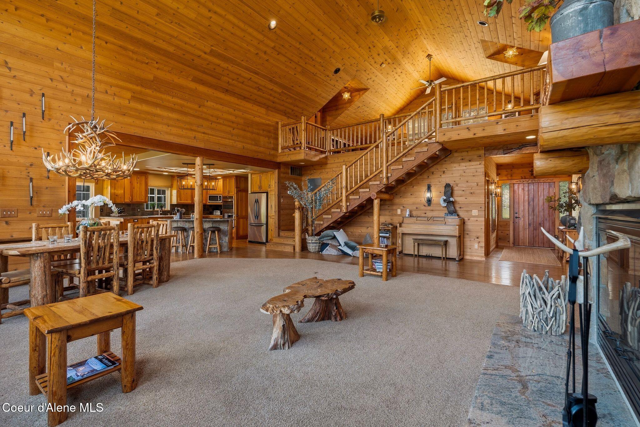 235 Kiebert Loop Hope, ID 83836 - Photo 10 of 97 Living Room