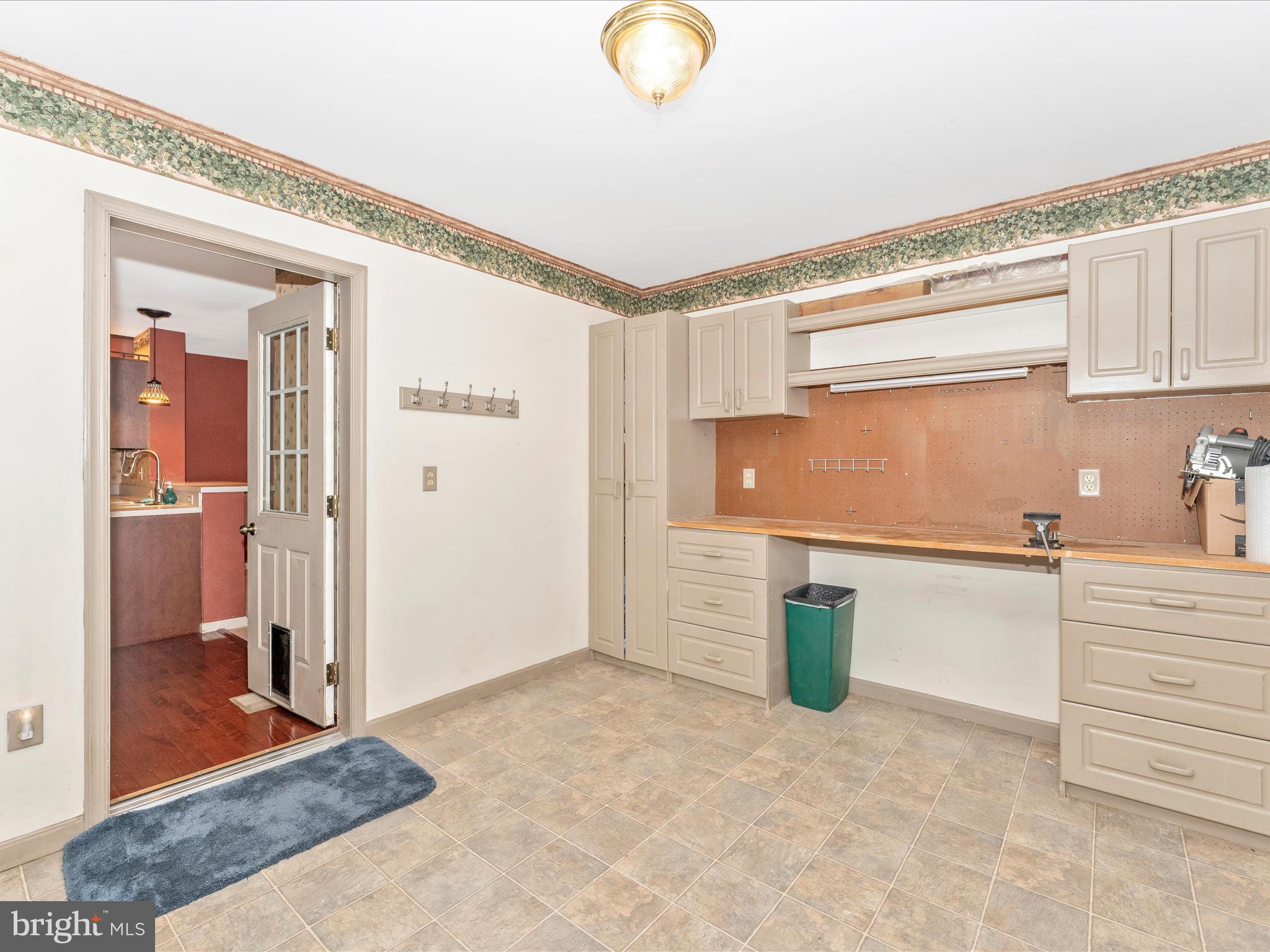 494 Ross Mill Ridge Hedgesville, WV 25427 - Photo 28 of 54 Mudroom