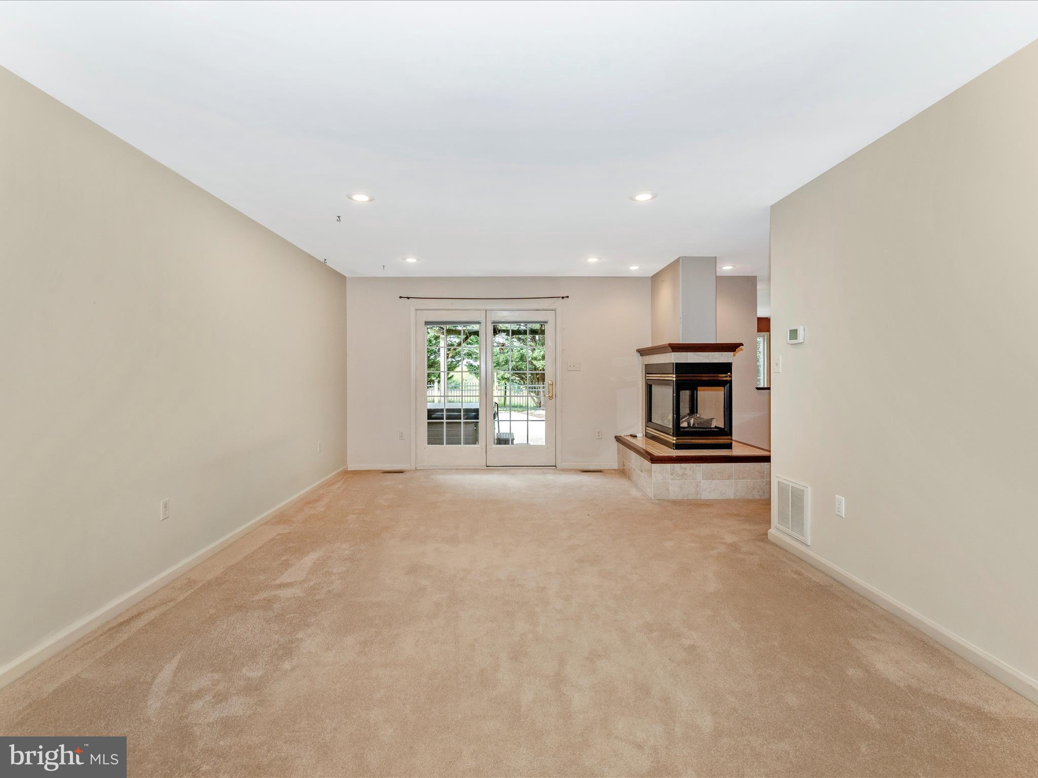 494 Ross Mill Ridge Hedgesville, WV 25427 - Photo 4 of 54 Living Room