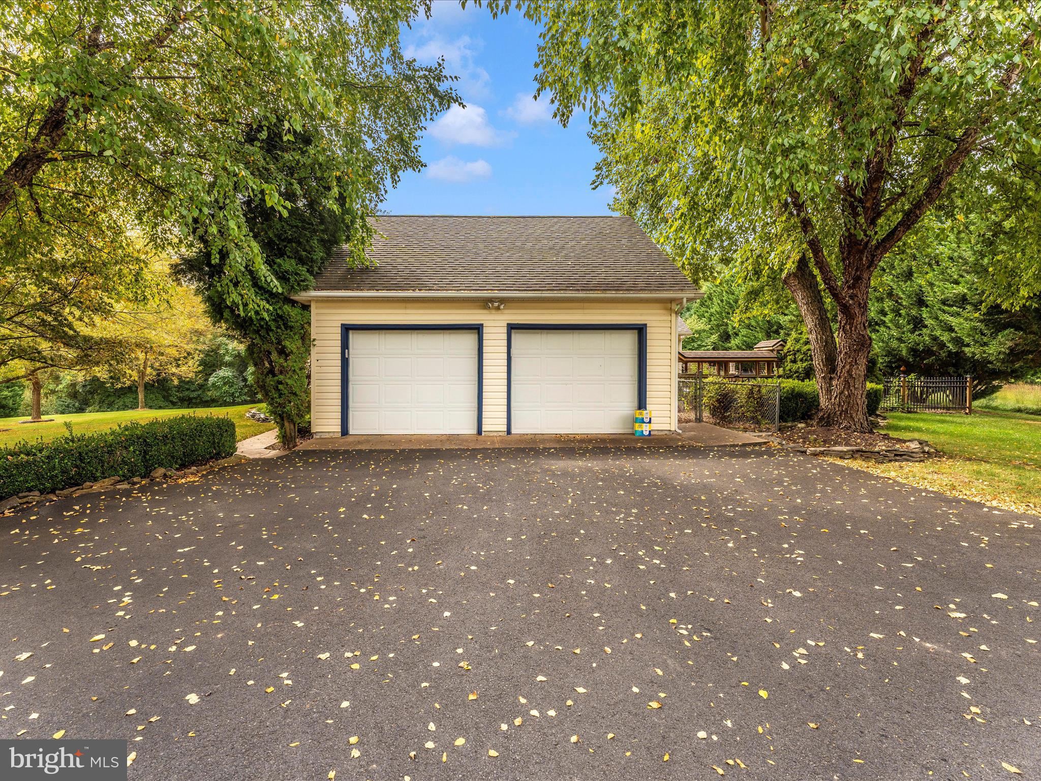 494 Ross Mill Ridge Hedgesville, WV 25427 - Photo 44 of 54 Garage