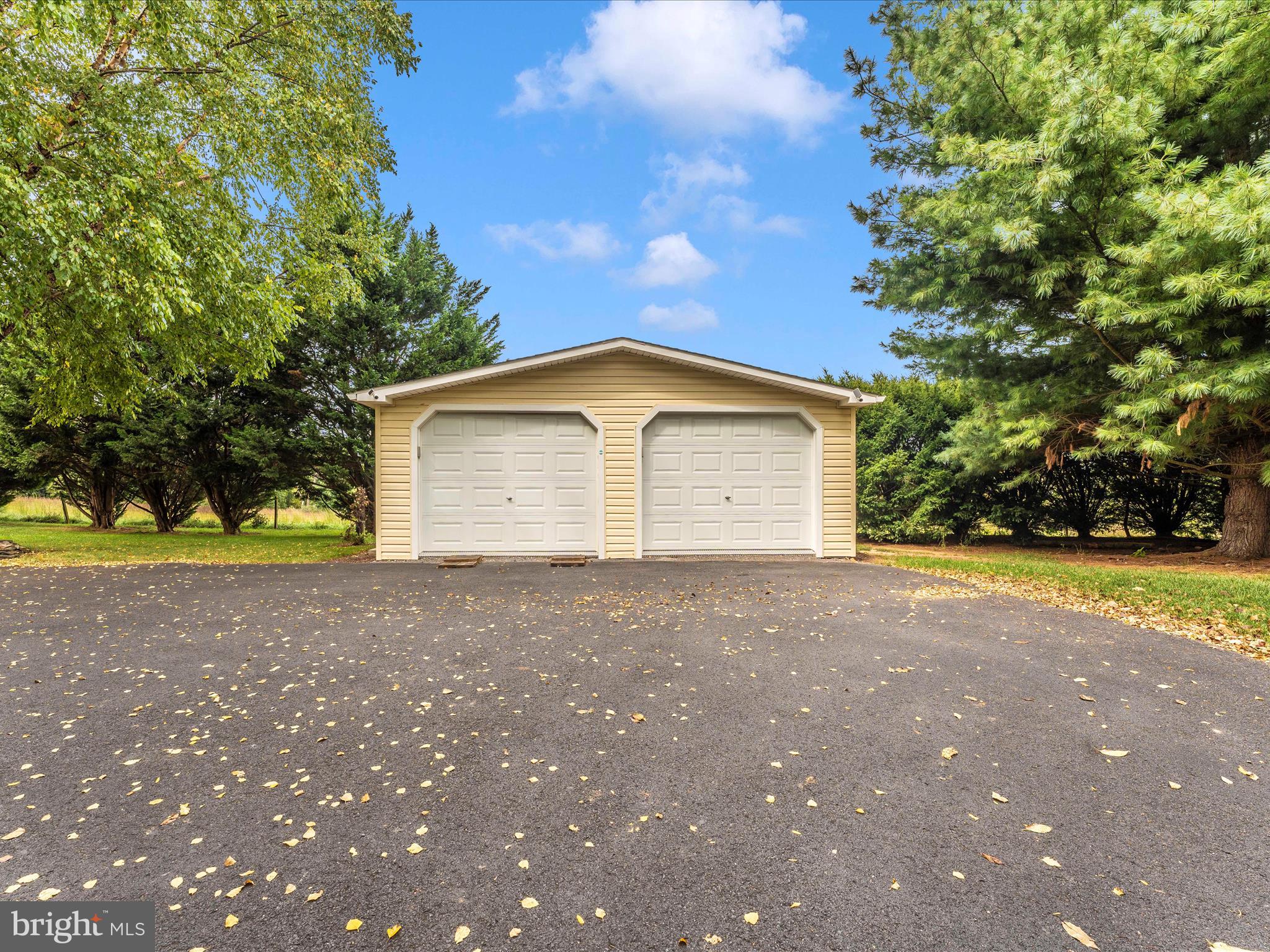 494 Ross Mill Ridge Hedgesville, WV 25427 - Photo 45 of 54 Garage