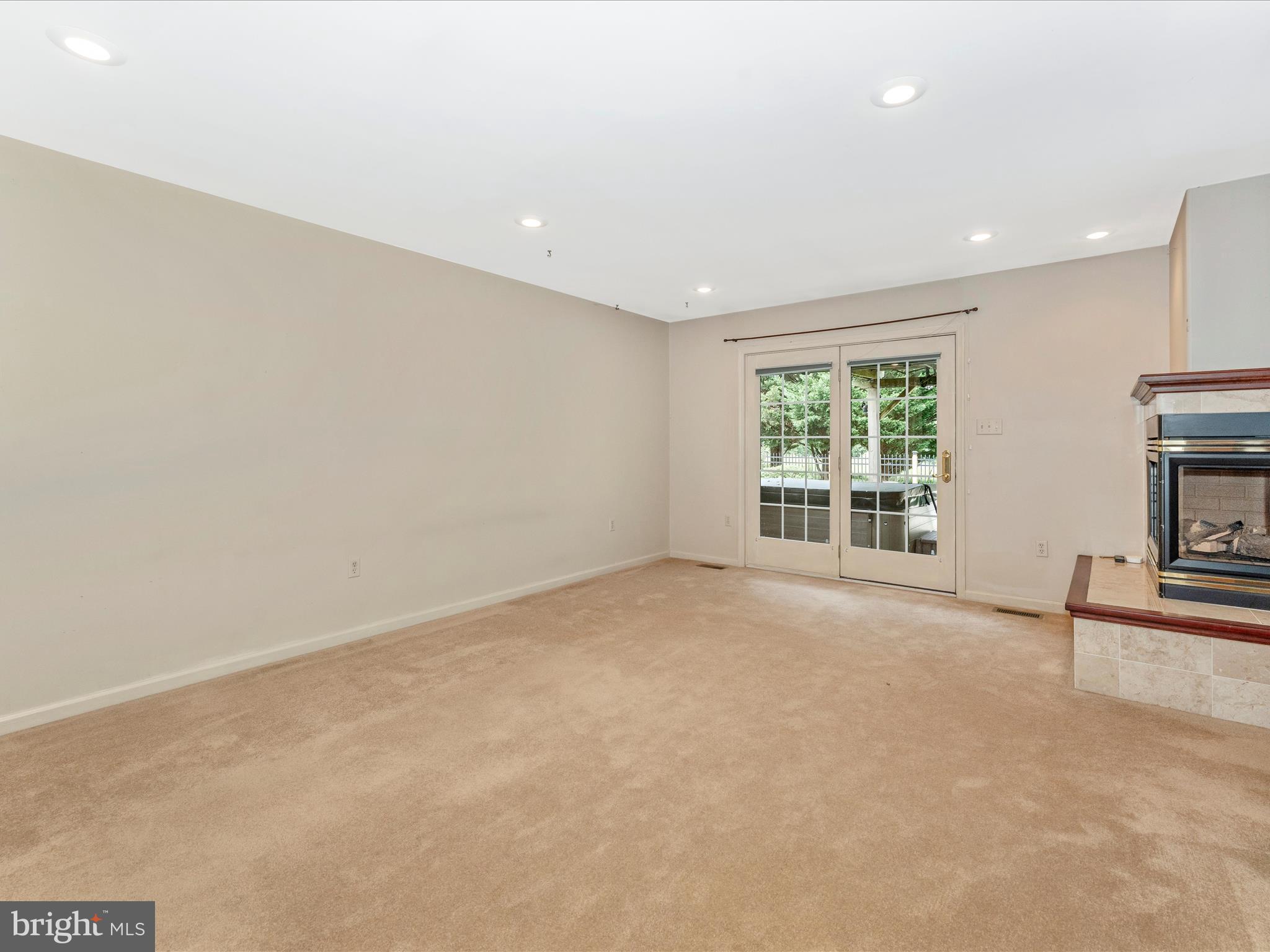 494 Ross Mill Ridge Hedgesville, WV 25427 - Photo 5 of 54 Living Room