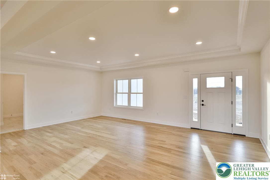 448 Long Lane Road Walnutport, PA 18088 - Photo 7 of 65