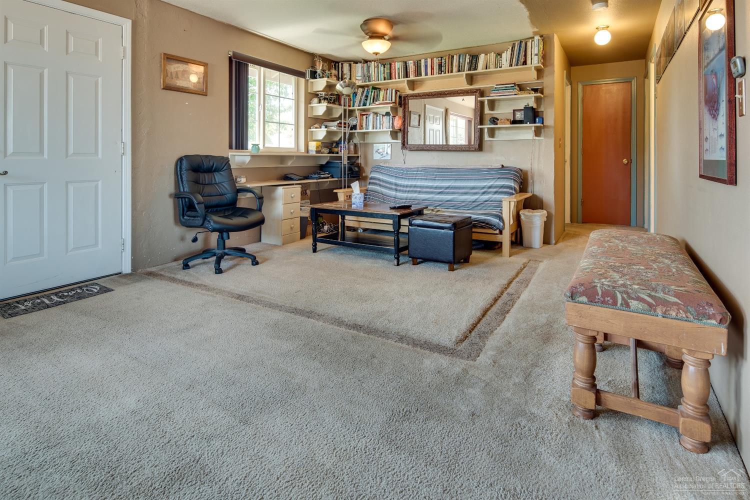 3425 Southwest Quartz Place Redmond, OR 97756 - Photo 5 of 25 Additional Photo