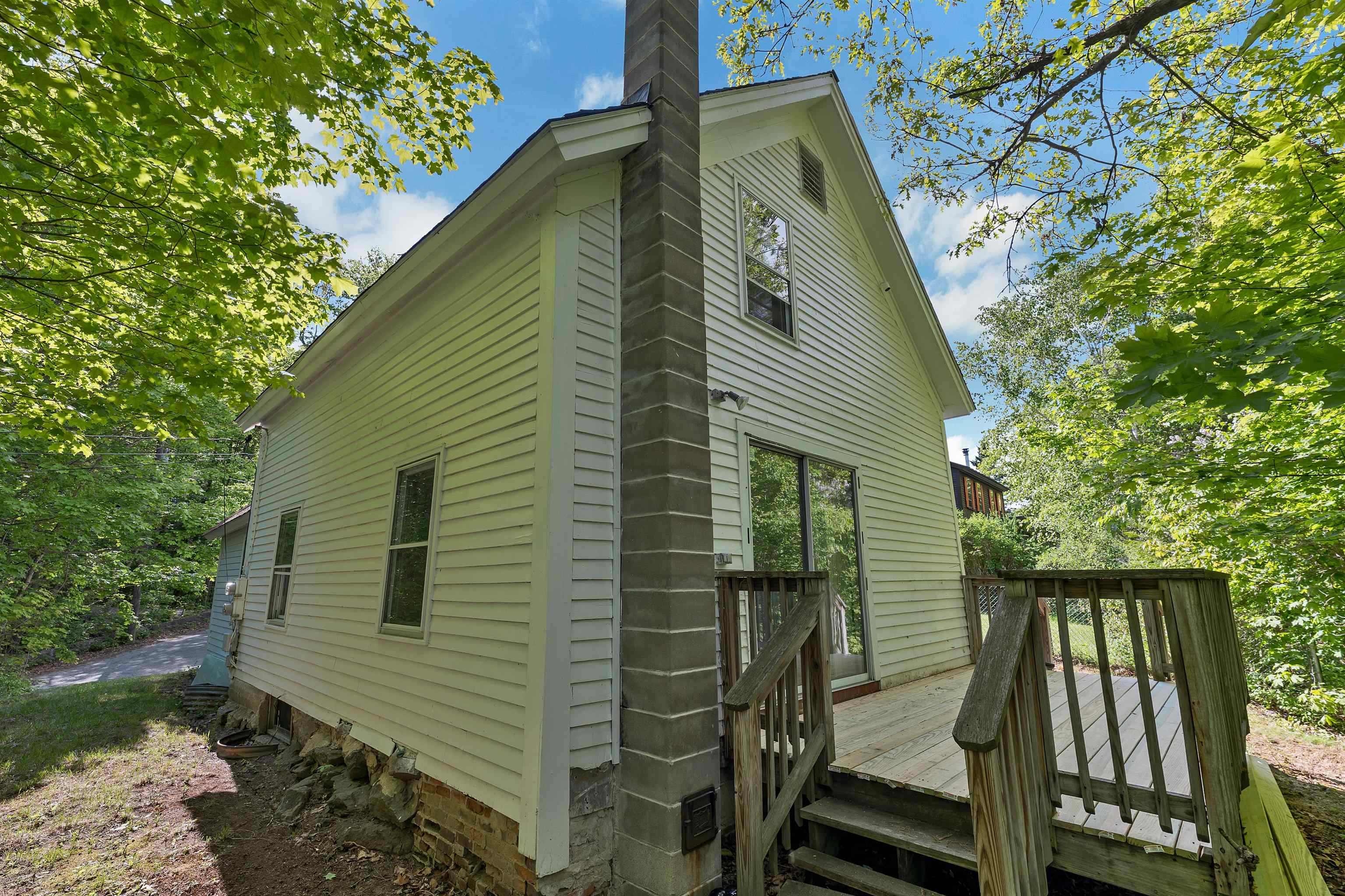 39 Summit Street Franklin, NH 03235 - Photo 8 of 49