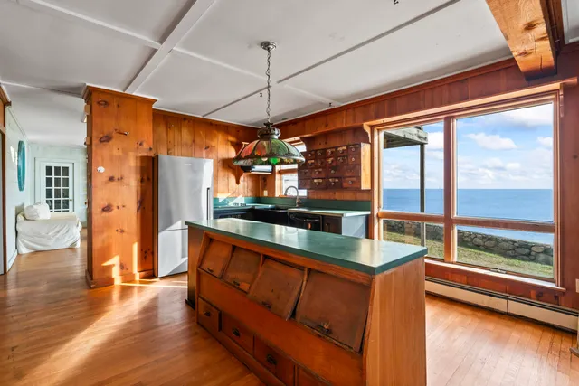 $2,500,000 | 81 Nubble Road, York, ME 03909