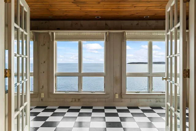 $2,500,000 | 81 Nubble Road, York, ME 03909