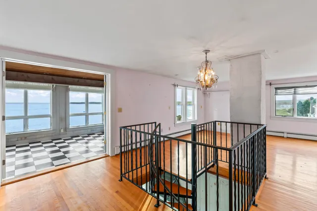 $2,500,000 | 81 Nubble Road, York, ME 03909