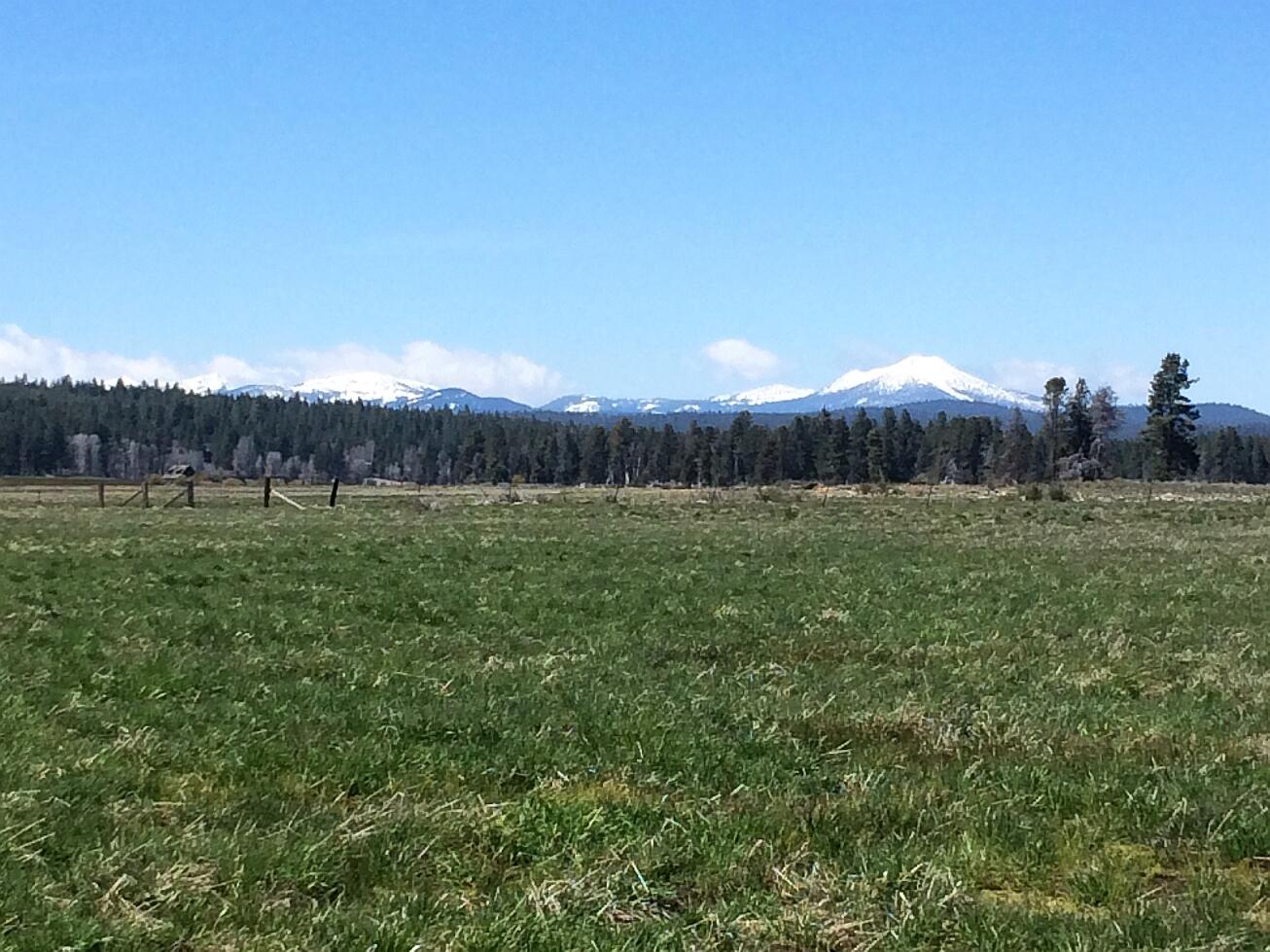 0 Longhorn Loop, Unit 26 Chiloquin, OR 97624 - Photo 1 of 14 Mt Mazama from Porch