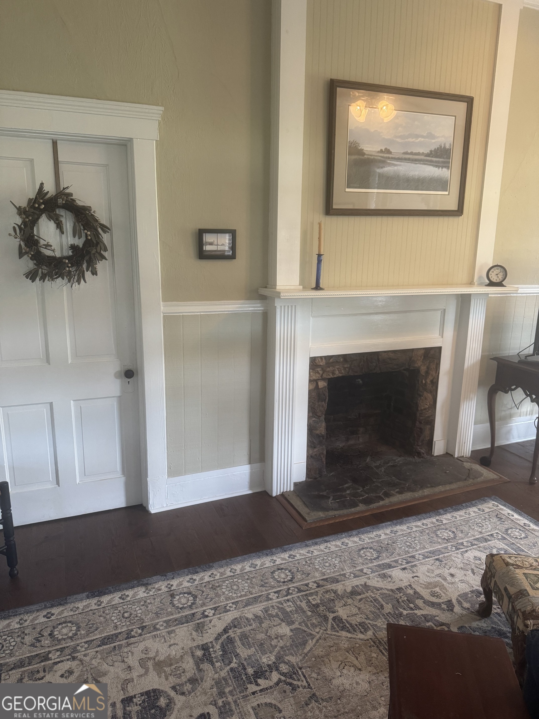 404 Ready Street St. Marys, GA 31558 - Photo 3 of 14 a view of a livingroom with a fireplace