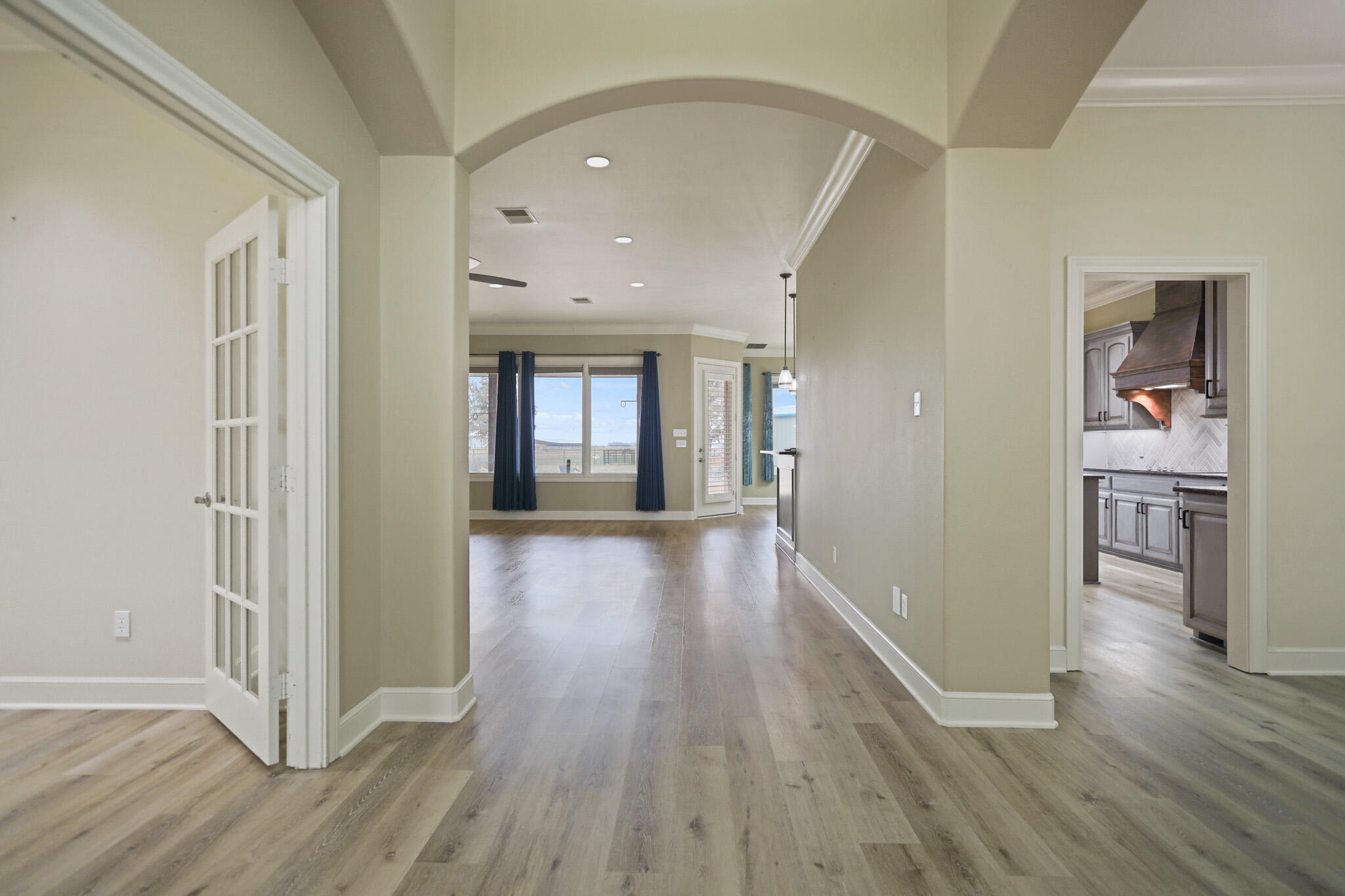 5513 County Road 7940 Lubbock, TX 79424 - Photo 14 of 40 IMG_8657