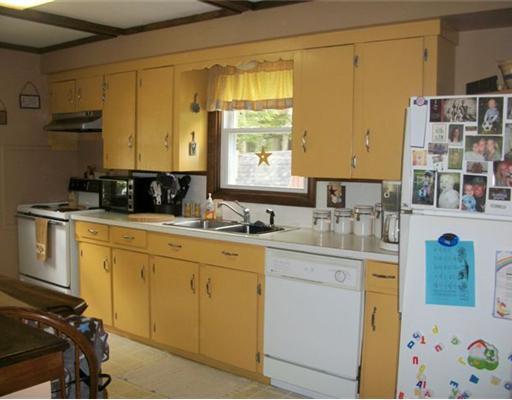 196 Hankerson Road Augusta, ME 04330 - Photo 2 of 15 Kitchen.