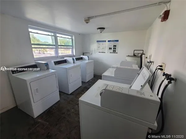 $1,470 | 15225 Northeast 6th Avenue, Unit B303, Miami, FL 33162