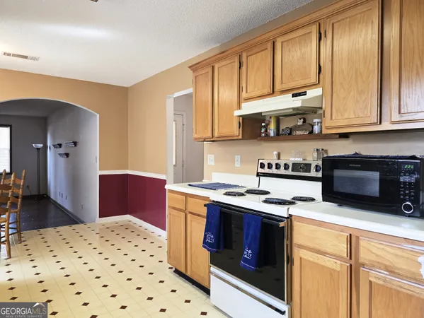$374,900 | 1652 Highway 155 North, McDonough, GA 30252