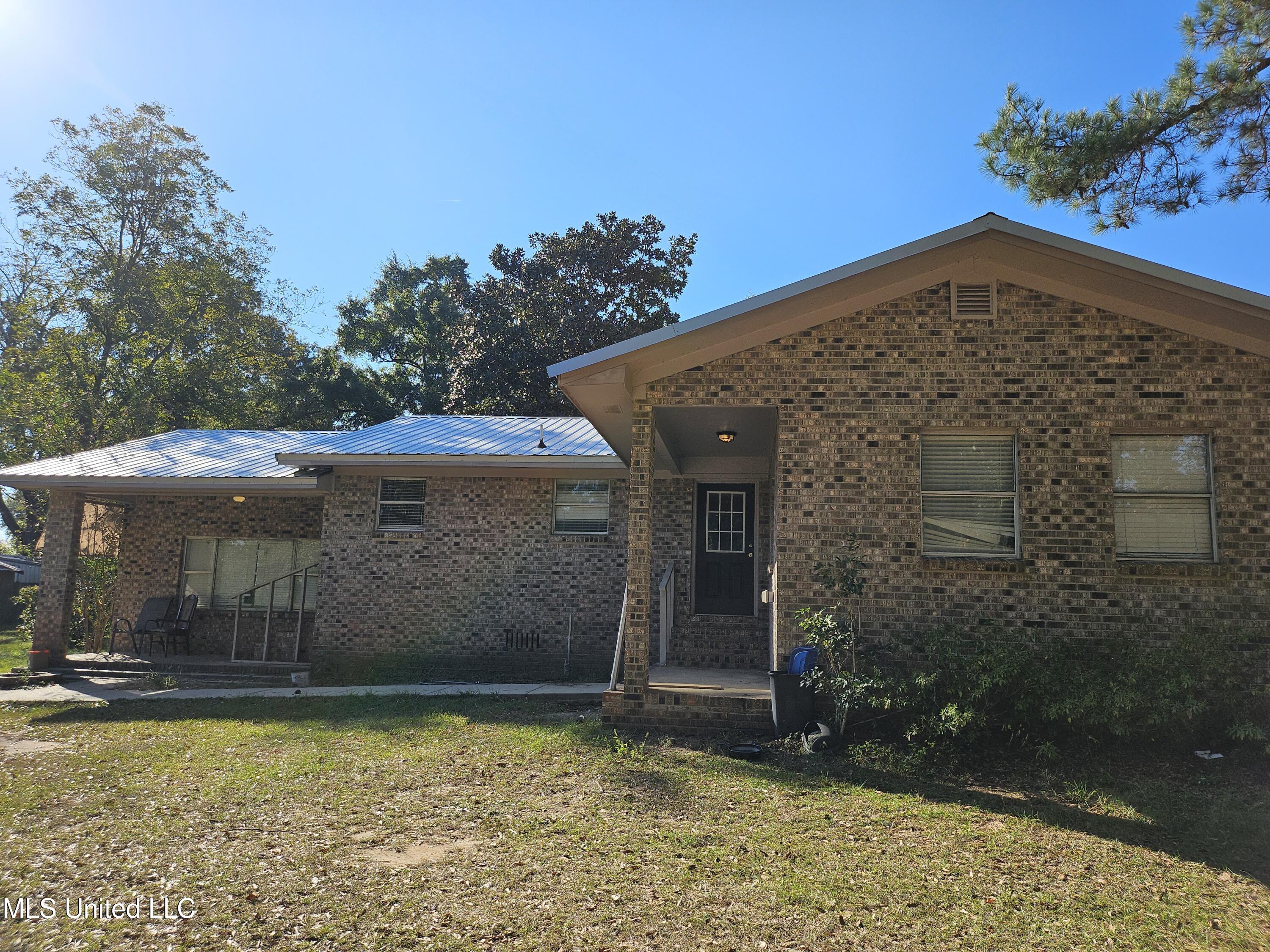 177 Mason Road Lucedale, MS 39452 - Photo 3 of 21 20241024_094338