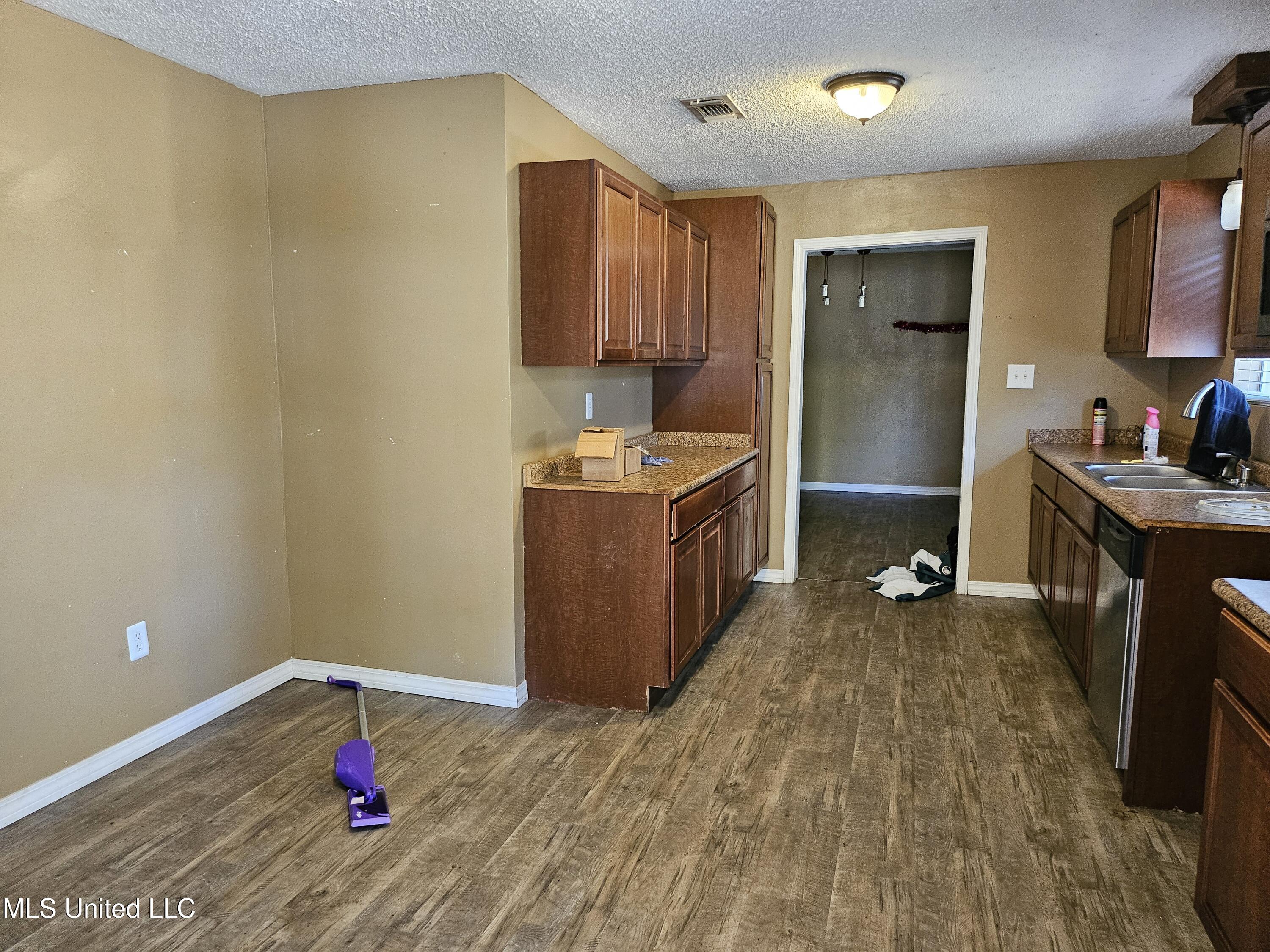 177 Mason Road Lucedale, MS 39452 - Photo 5 of 21 20241024_094615