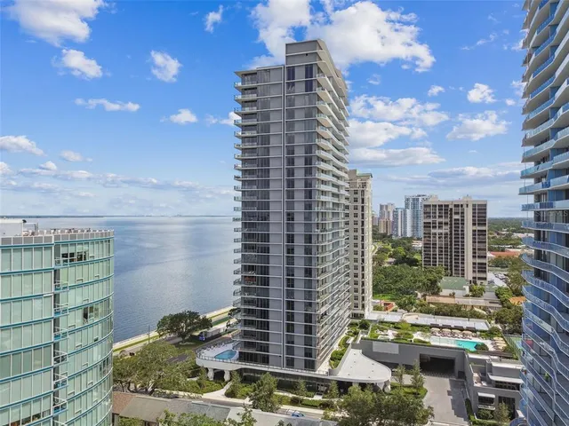 $20,000 | 3101 Bayshore Boulevard, Unit 1402, Tampa, FL 33629