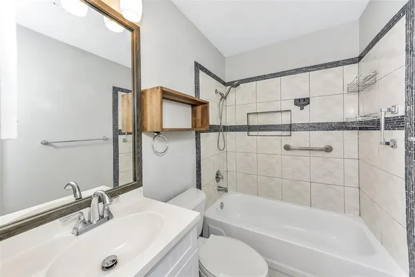 $315,000 | 3015 Clover Lane, Euless, TX 76039