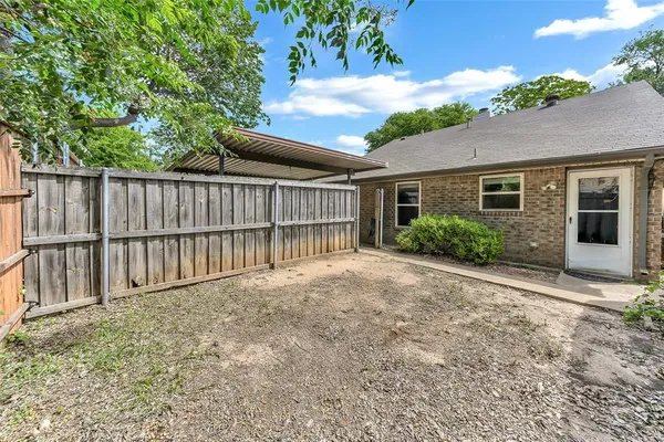 $315,000 | 3015 Clover Lane, Euless, TX 76039