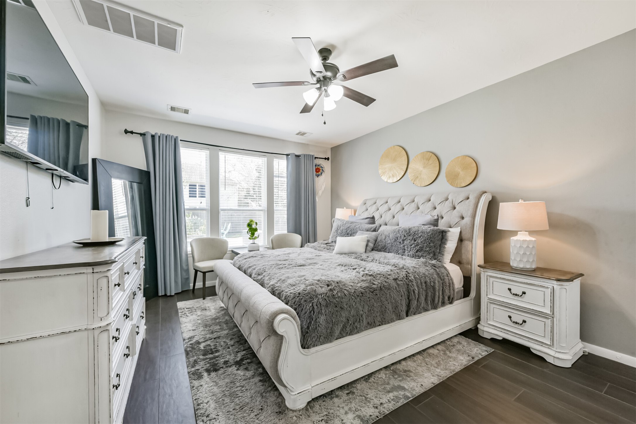 6806 Russelfield Lane Houston, TX 77049 - Photo 14 of 46 Master Bedroom