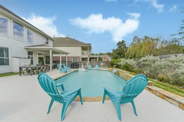 $500,000 | 6806 Russelfield Lane, Houston, TX 77049