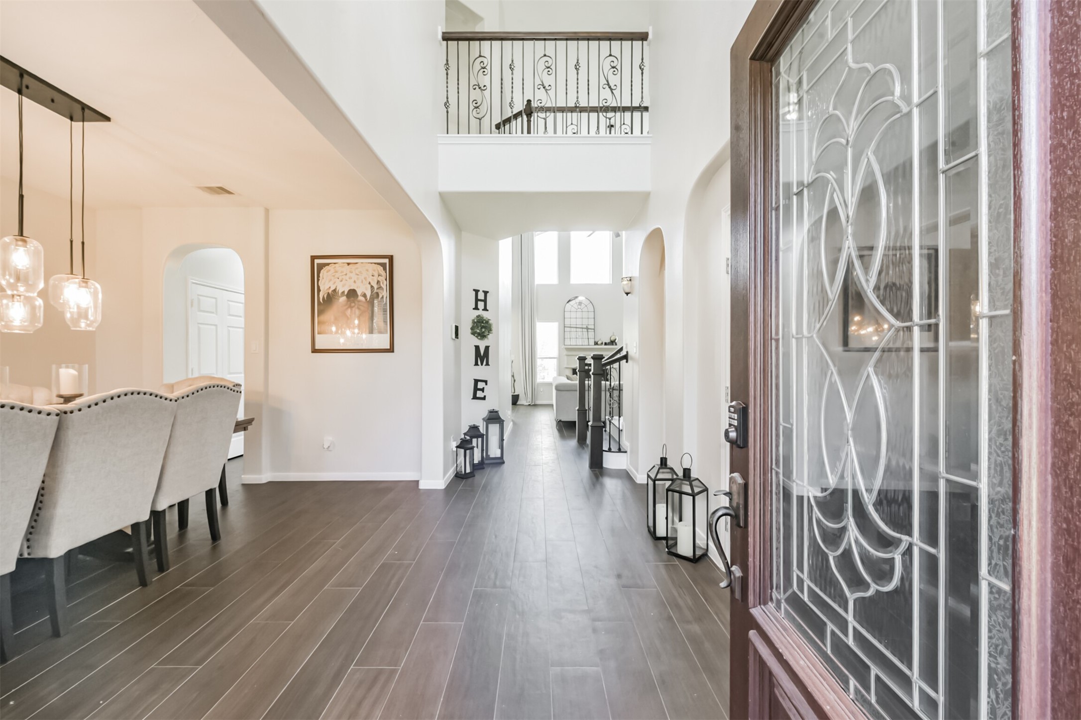 6806 Russelfield Lane Houston, TX 77049 - Photo 8 of 46 Lets take a look...