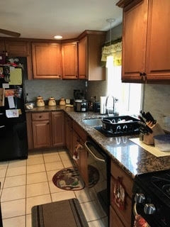 31 English Range Road Derry, NH 03038 - Photo 4 of 24