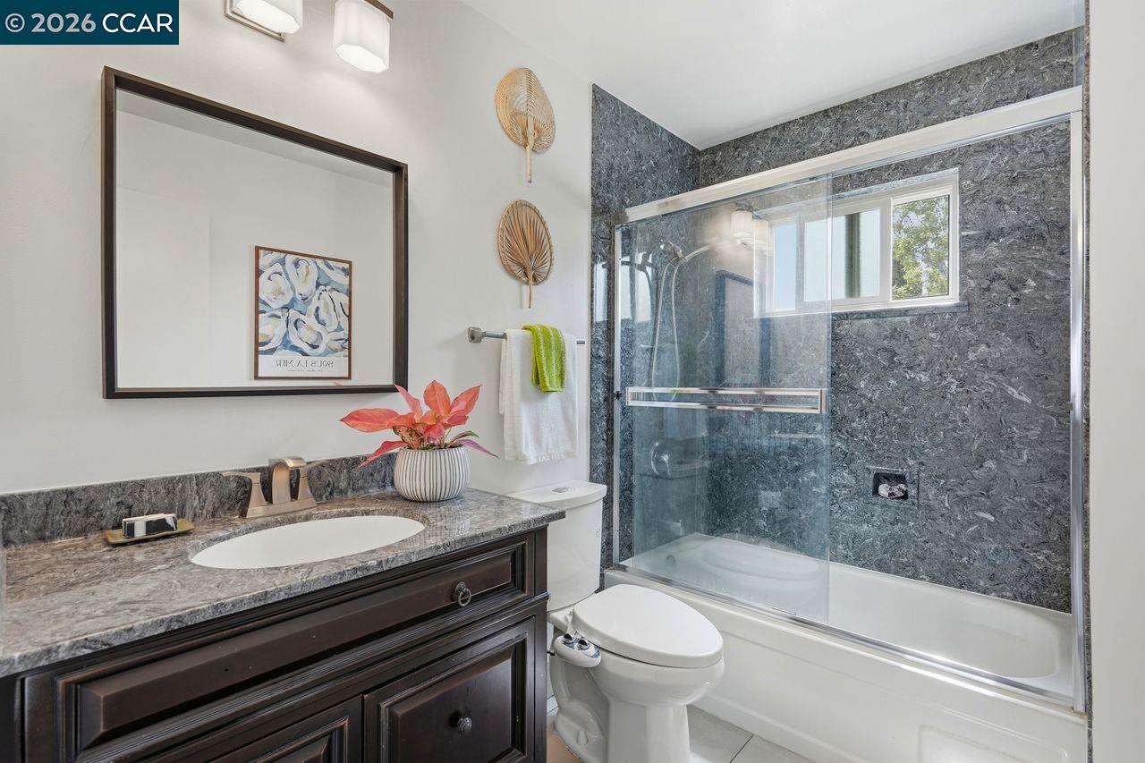2115 Central, Unit 5 Alameda, CA 94501 - Photo 23 of 30
