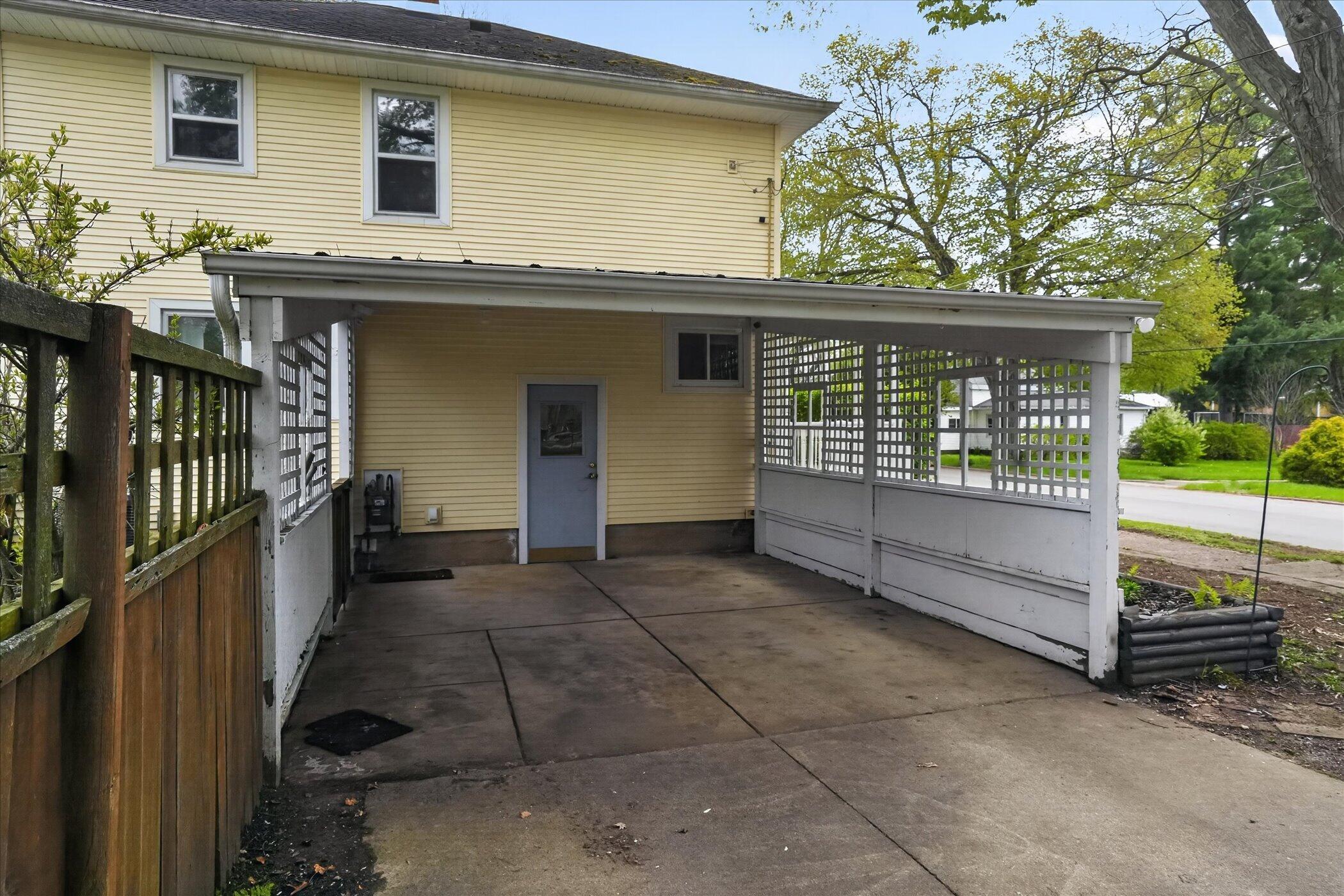 308 James Street Parma, MI 49269 - Photo 29 of 36 35-308-James-St-Parma-Windowstill