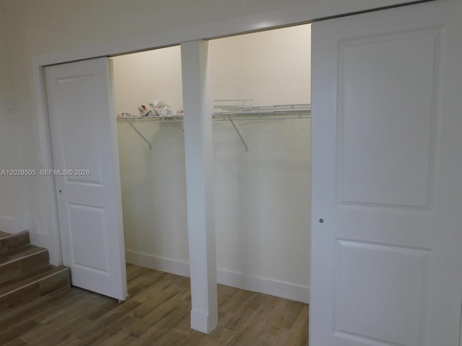 3333 Southwest 89th Avenue Miami, FL 33165 - Photo 15 of 44