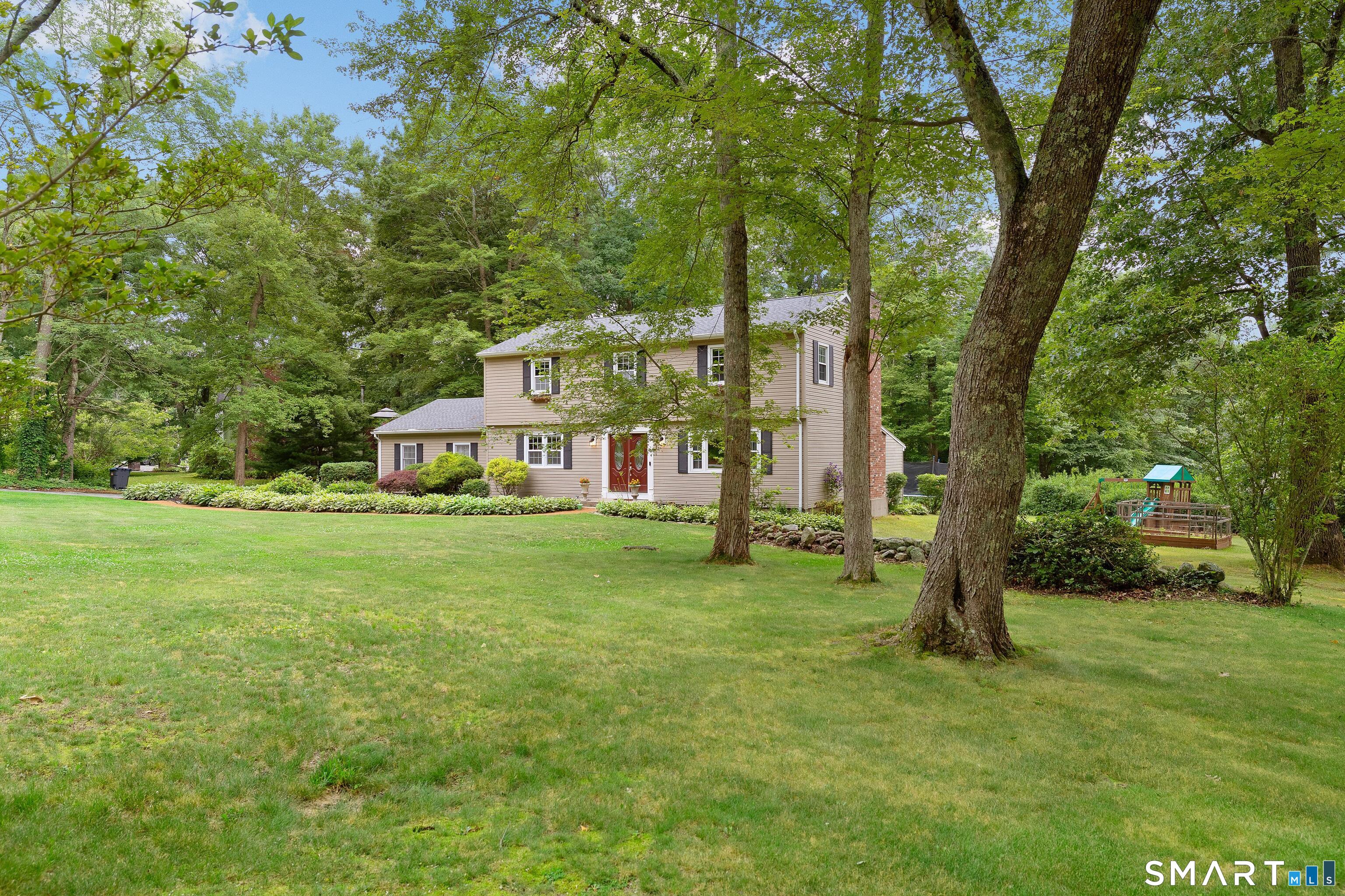 53 Colleen Street Killingly, CT 06239 - Photo 3 of 39