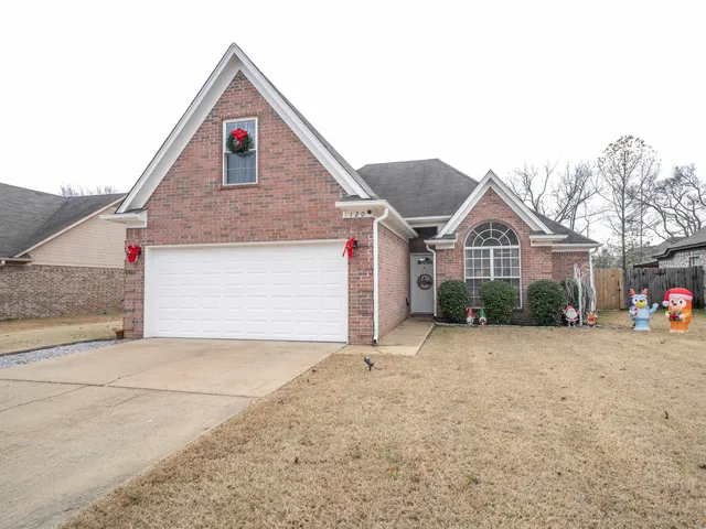 $315,000 | 120 Clay Hills Drive, Oakland, TN 38060