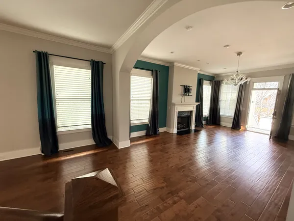 $5,500 | 2209 10th Avenue South, Unit A, Nashville, TN 37204