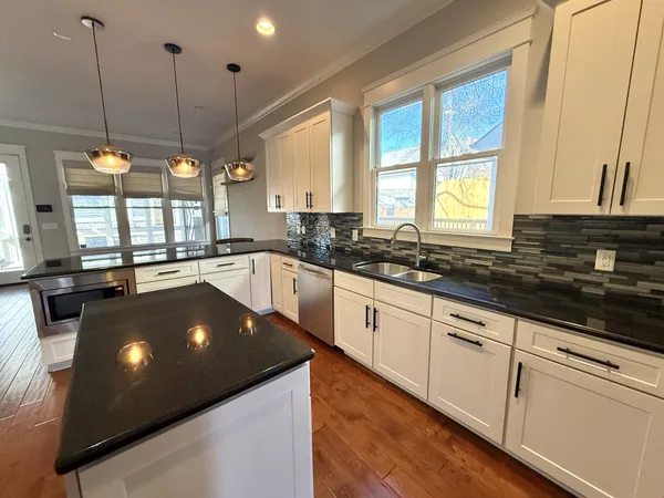 $5,500 | 2209 10th Avenue South, Unit A, Nashville, TN 37204