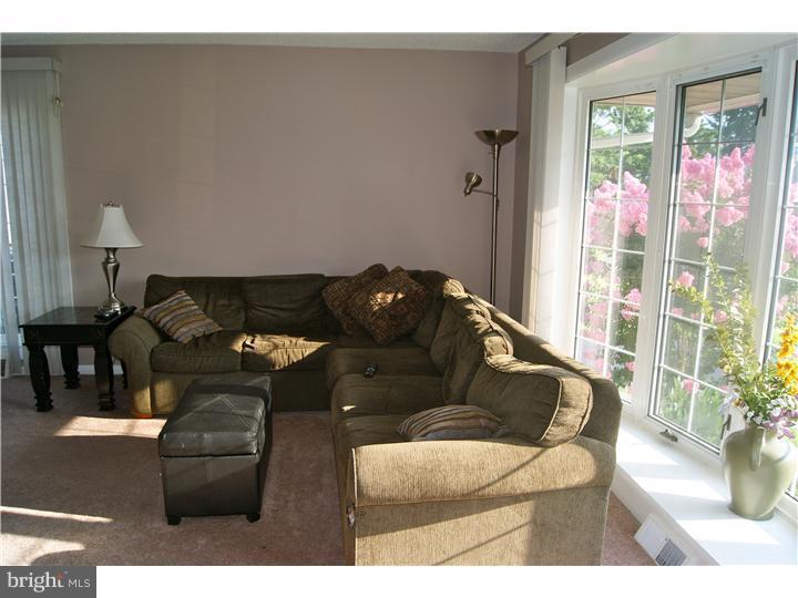 738 Hood Road Swarthmore, PA 19081 - Photo 2 of 23 Living Room