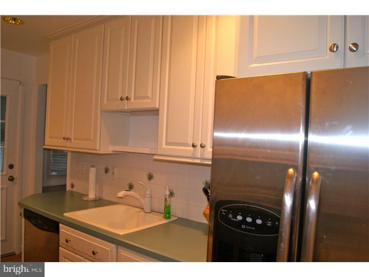 738 Hood Road Swarthmore, PA 19081 - Photo 6 of 23 Kitchen