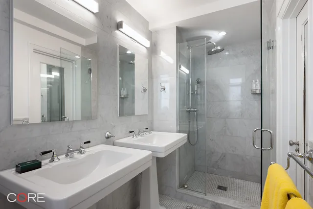 $2,800,000 | 25 Central Park West, Unit 4Z | Upper West Side