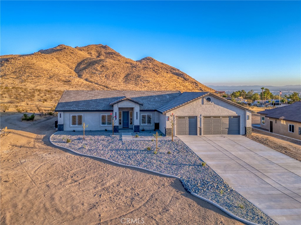 19721 Roanoke Road Apple Valley, CA 92307 - Photo 1 of 57 Gallery Image 1