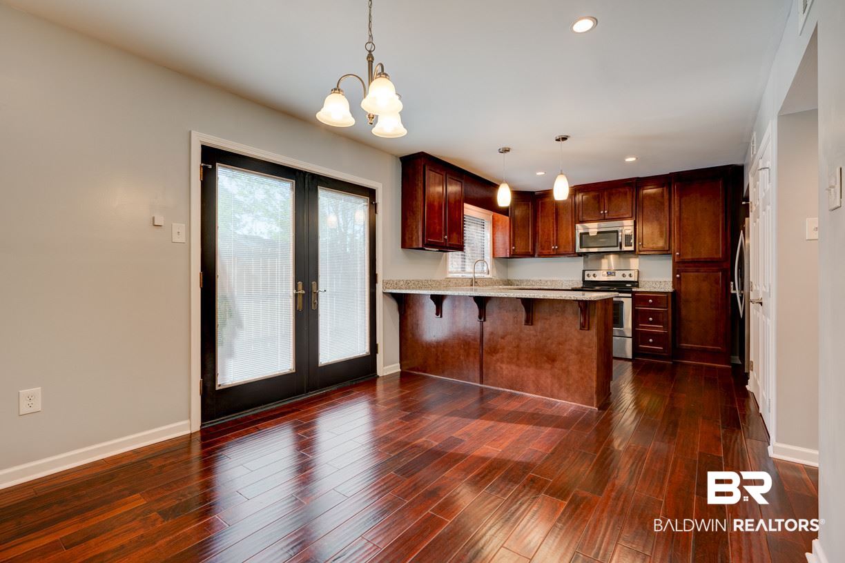 2901 Grant Street, Unit 702 Mobile, AL 36606 - Photo 4 of 30