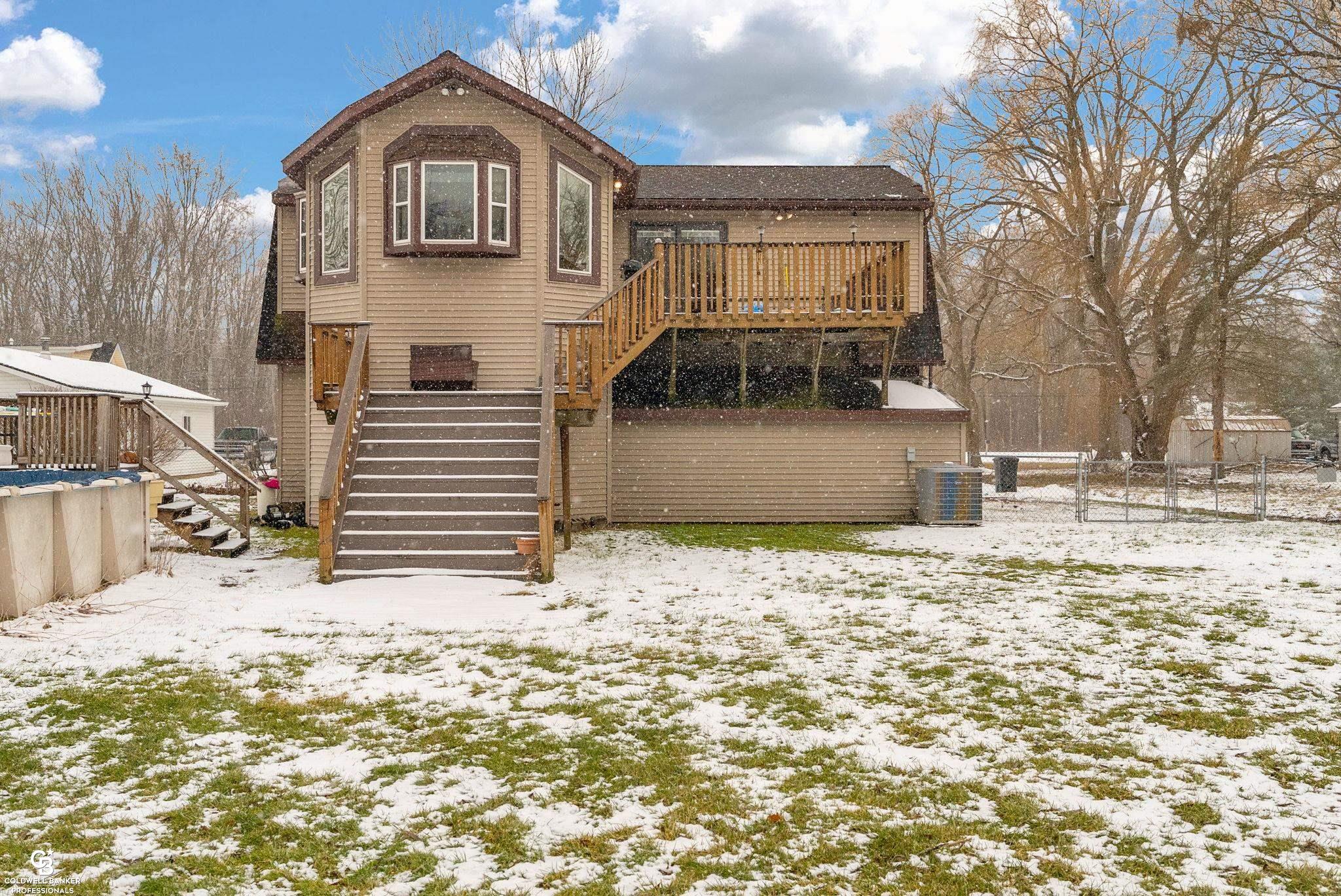 4612 Smith Road Smiths Creek, MI 48074 - Photo 7 of 46 50200209-28891ef1-1c71-4ad9-adc6-21a781d4bf3b.JPG