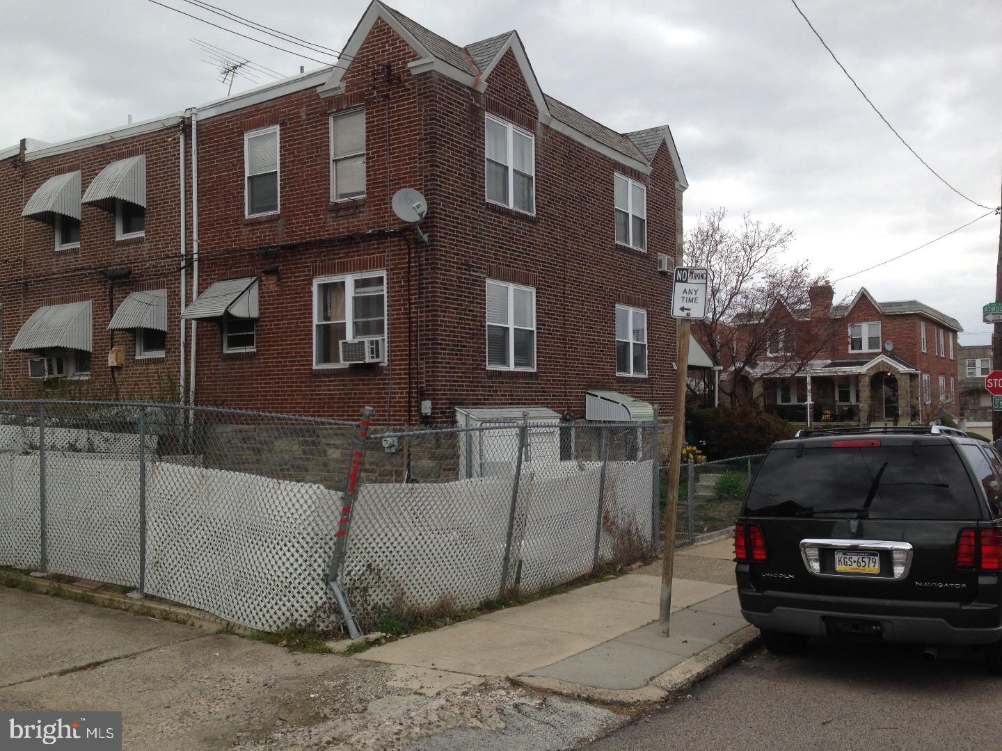 644 Atwood Road Philadelphia, PA 19151 - Photo 3 of 15 Gallery Image 3